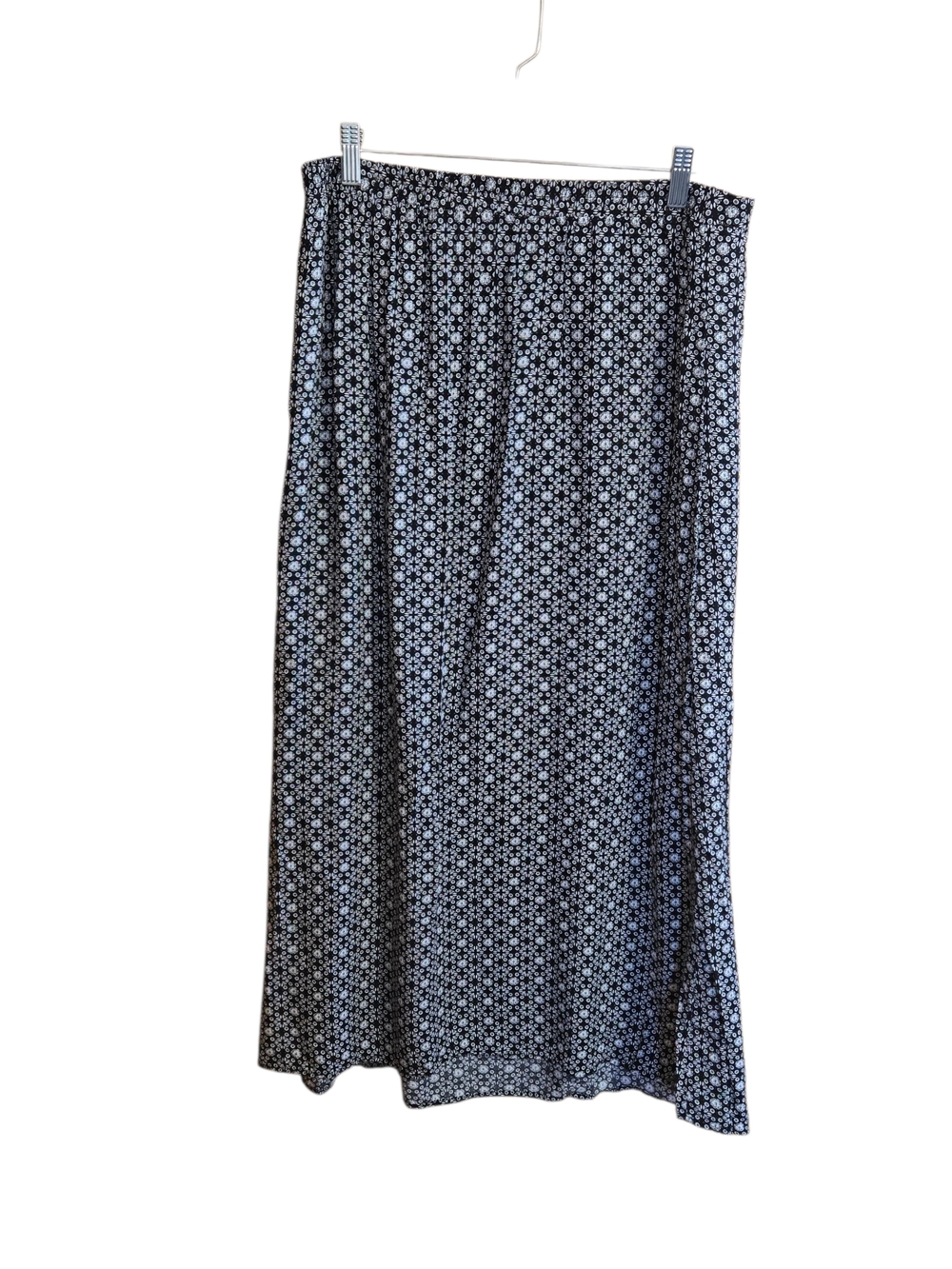 Black Floral Print Maxi Skirt with Elastic Waist